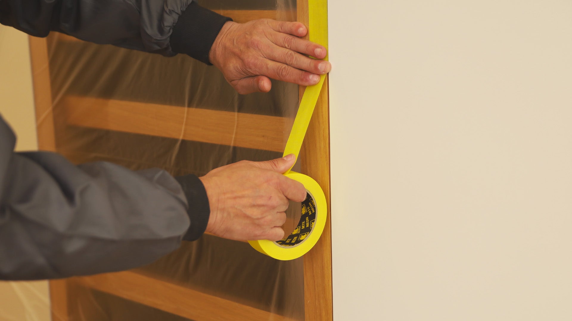 INDASA MTE Neon High-Temperature Masking Tape – Professional Automotive & Industrial Masking
