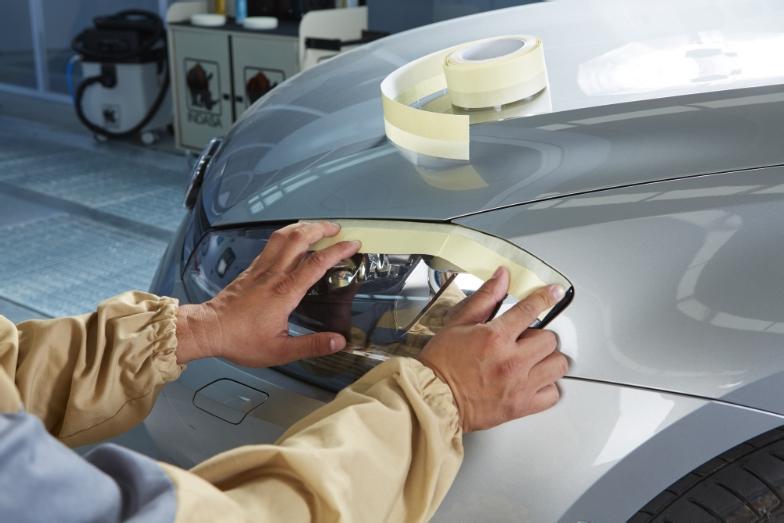 Indasa Trim Masking Tape 566329 - In Use | UnitedFinish.com