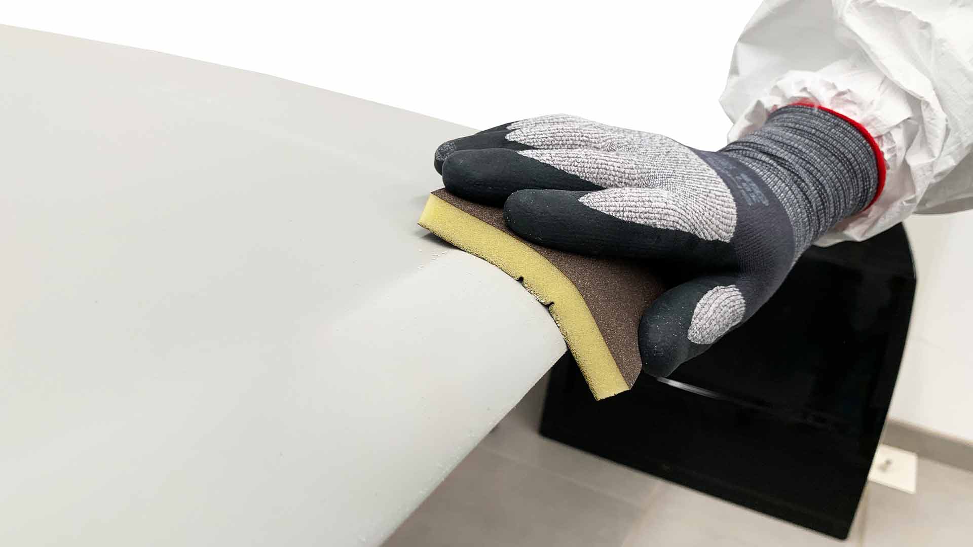 Indasa Rhyno Sponge Mixed Grit Hand Sanding Pads - Detail View | UnitedFinish.com