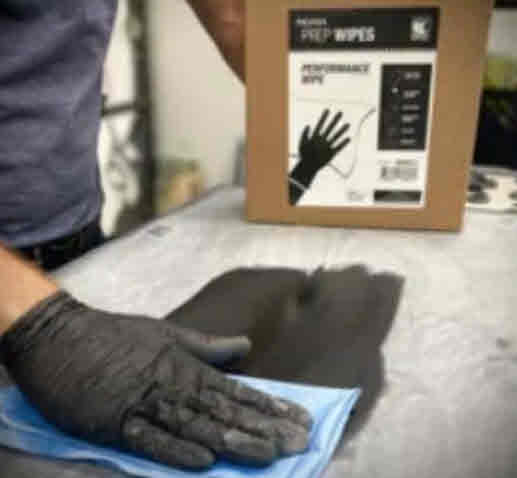 Indasa Prep Wipes Blue 608432 - In Use | UnitedFinish.com